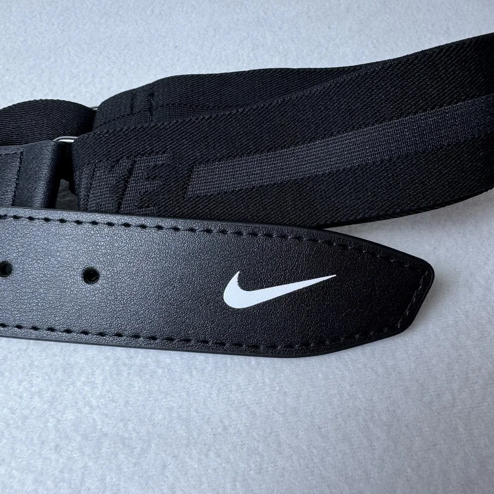 Nike Adjustable Baseball Belt Black One Size Stretch Buckle Athletic Softball